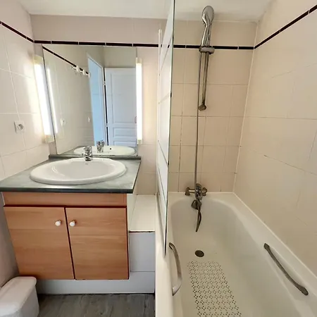 With Balcony & Pool In * La Rochelle (Charente-Maritime)