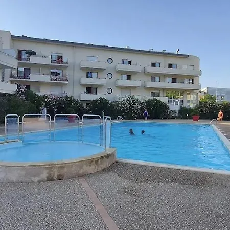 With Balcony & Pool In * La Rochelle (Charente-Maritime)