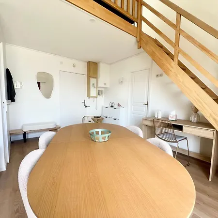 With Balcony & Pool In * La Rochelle (Charente-Maritime)